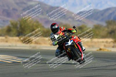 media/Jan-09-2022-SoCal Trackdays (Sun) [[2b1fec8404]]/Turn 14 (10am)/